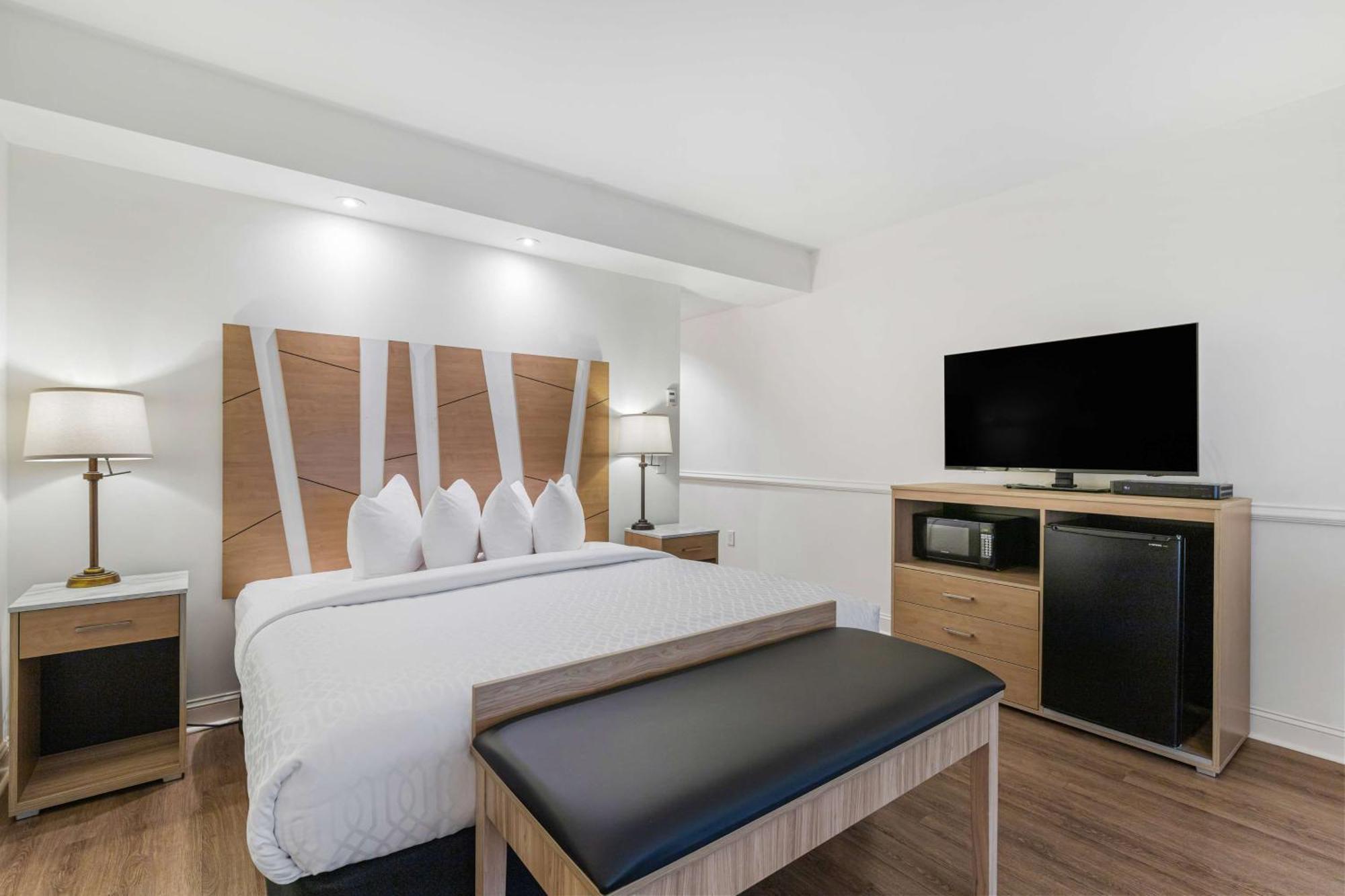 Best Western Plus Westgate Inn And Suites Леланд Экстерьер фото