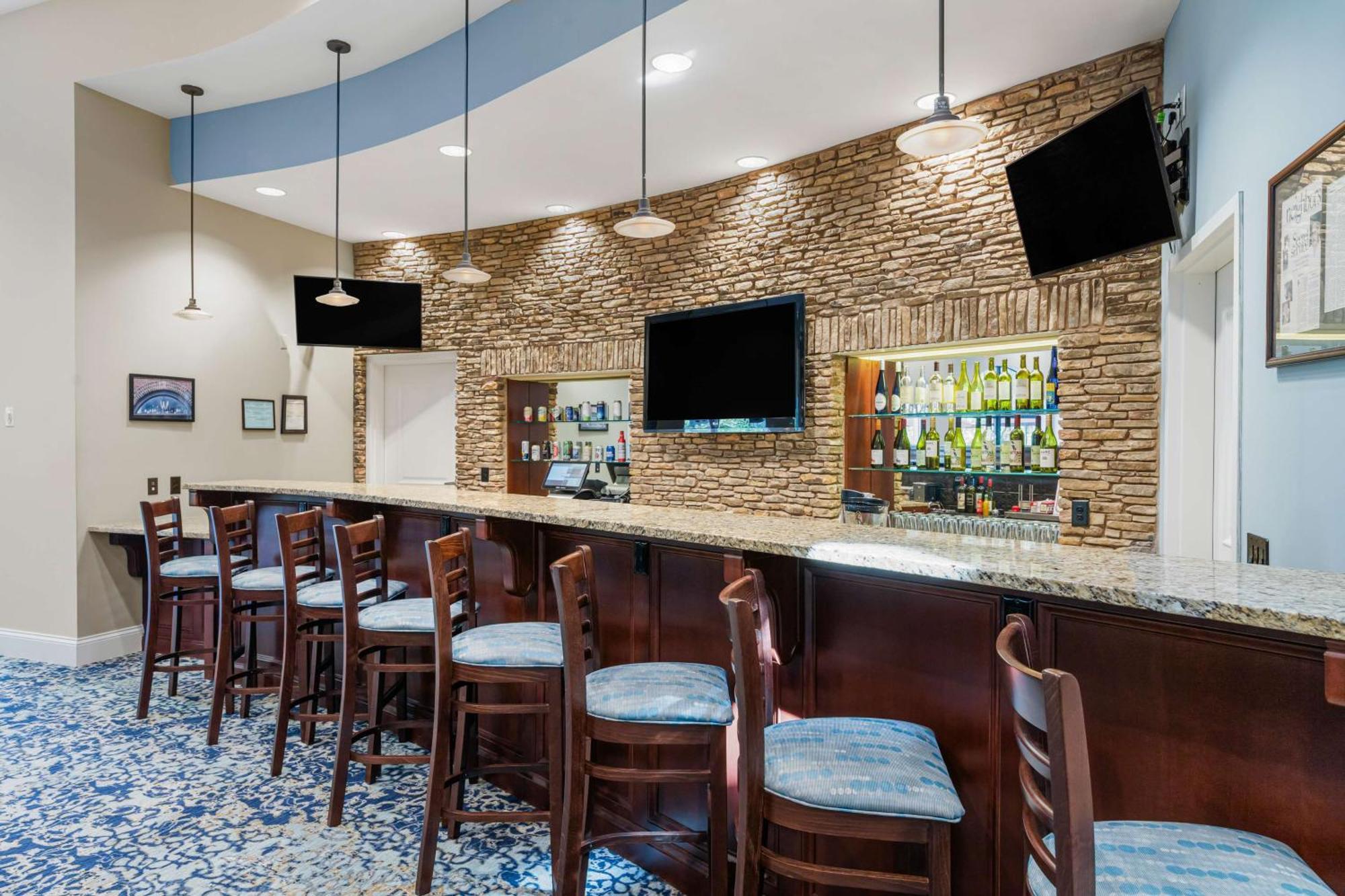 Best Western Plus Westgate Inn And Suites Леланд Экстерьер фото