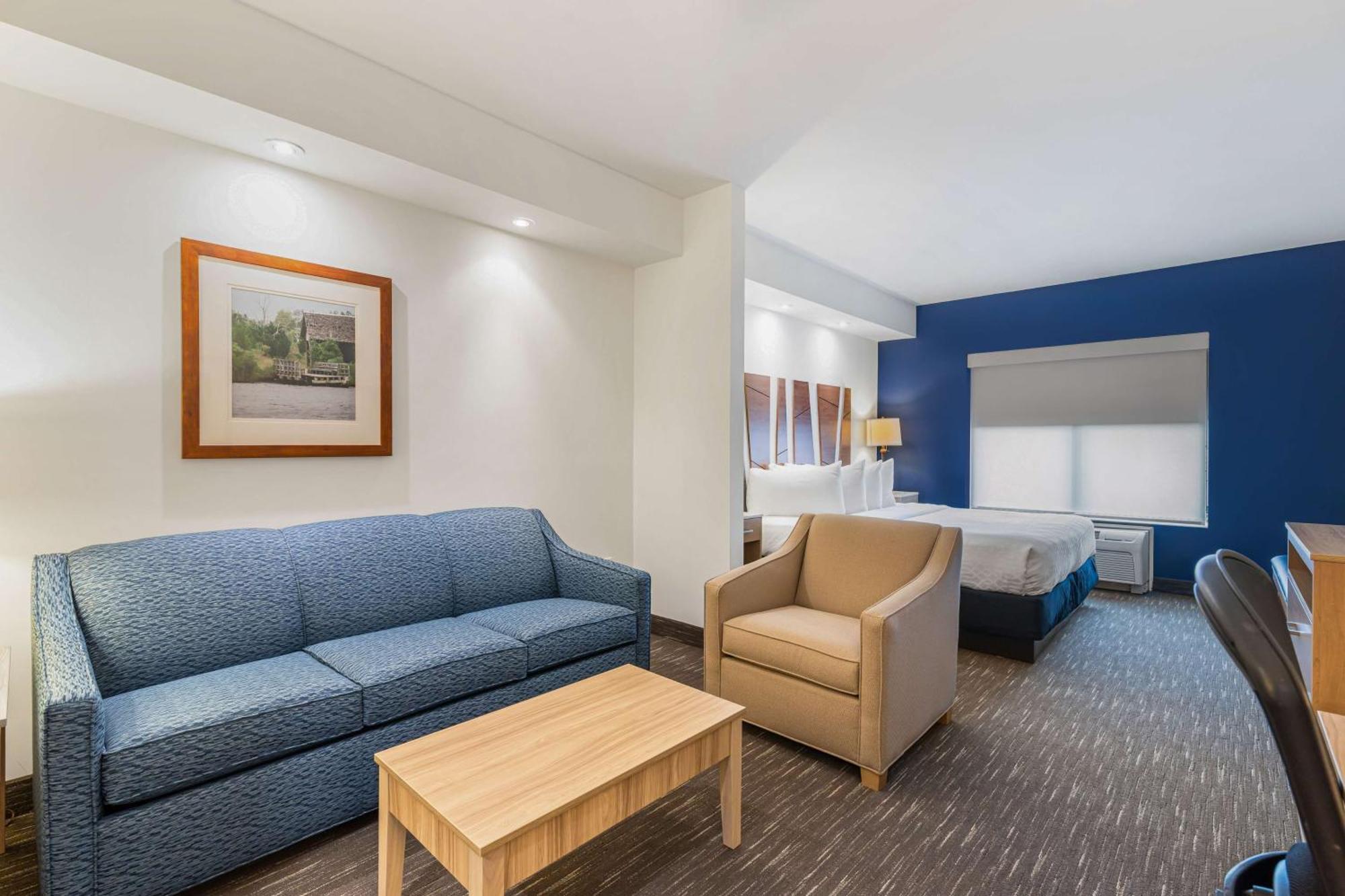 Best Western Plus Westgate Inn And Suites Леланд Экстерьер фото