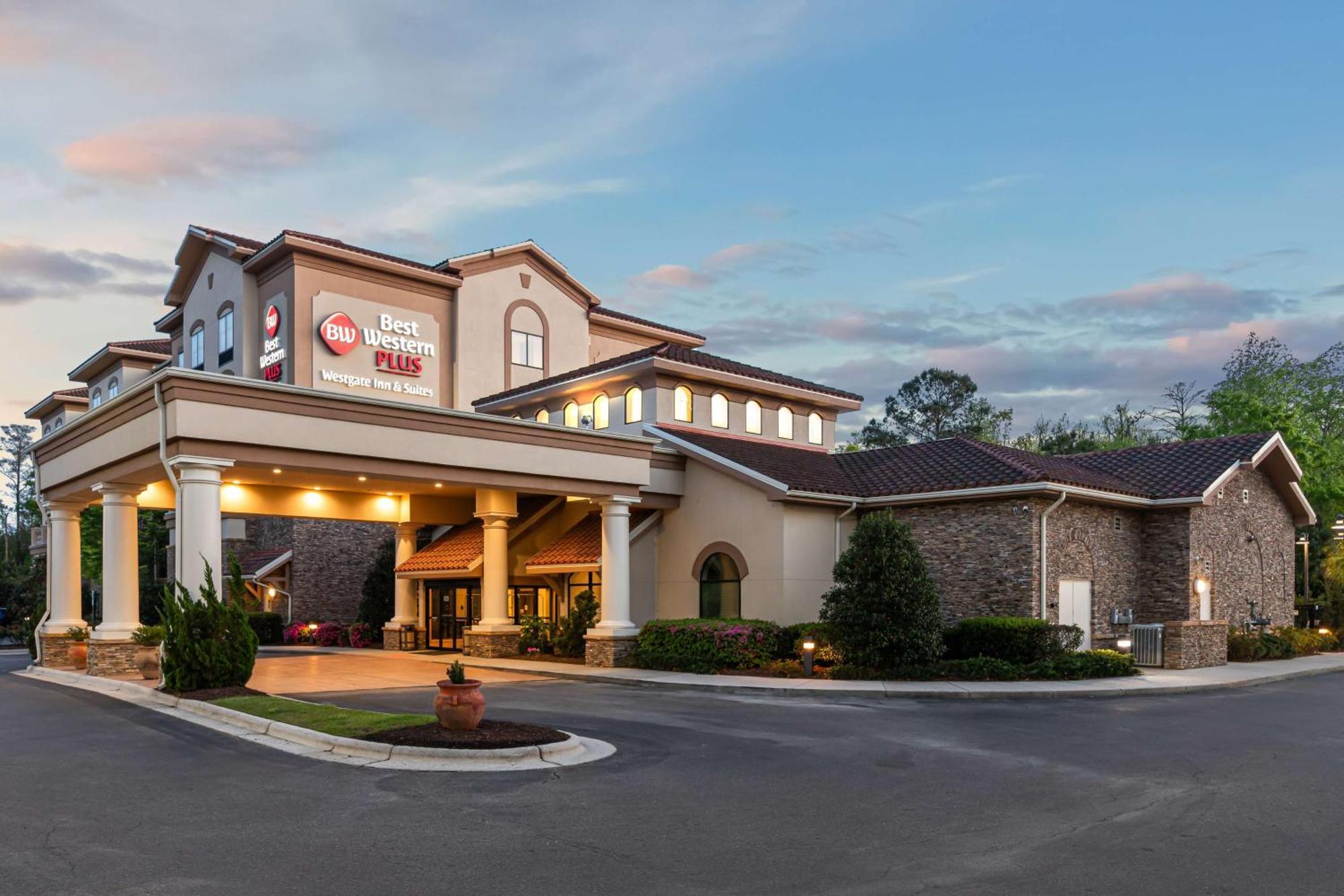 Best Western Plus Westgate Inn And Suites Леланд Экстерьер фото